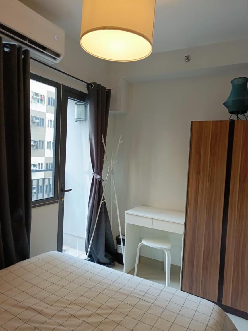 Shore 2 Residences High Speed Internet Walking Distance To Moa And Ikea Маніла Екстер'єр фото