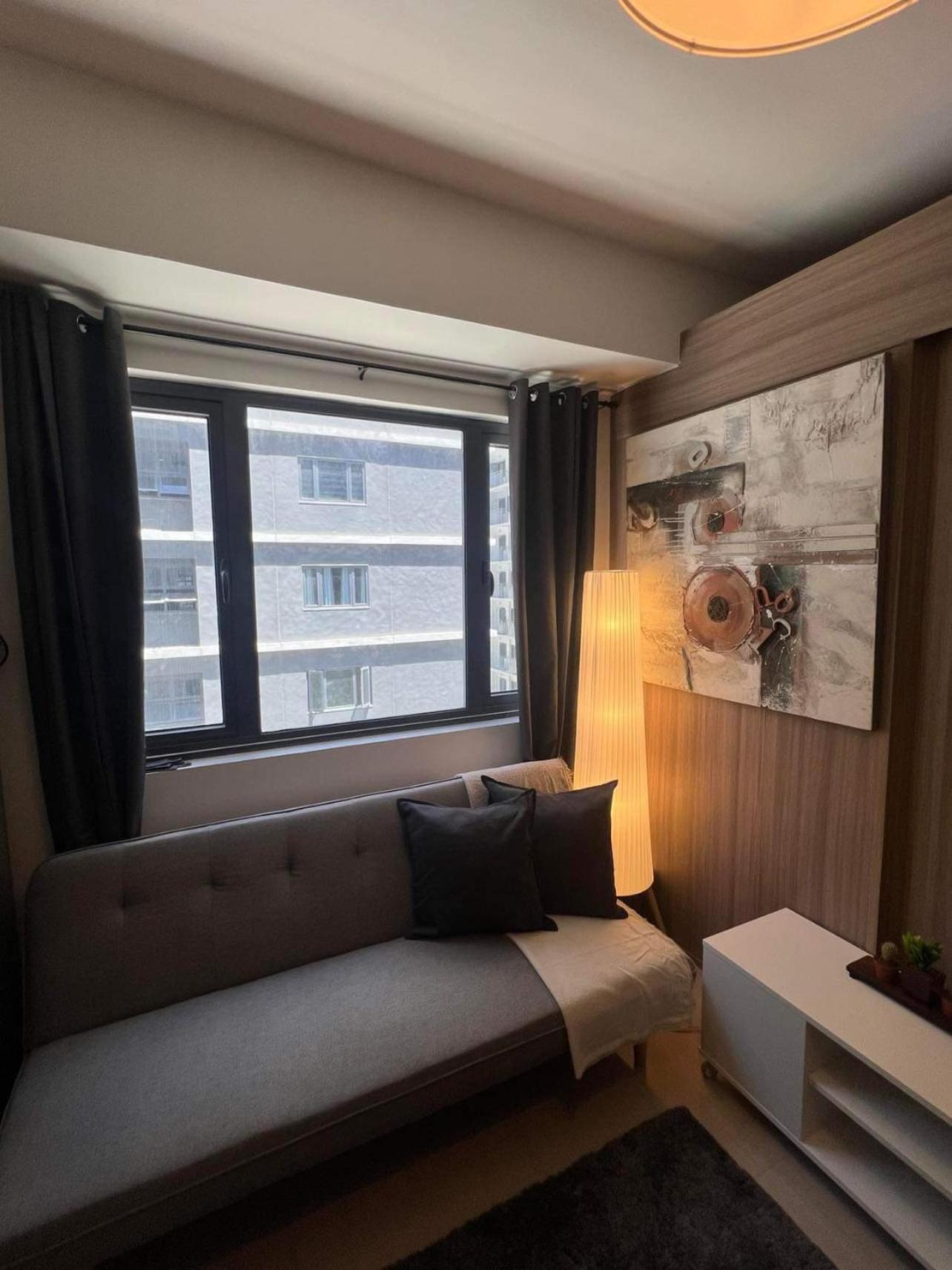 Shore 2 Residences High Speed Internet Walking Distance To Moa And Ikea Маніла Екстер'єр фото